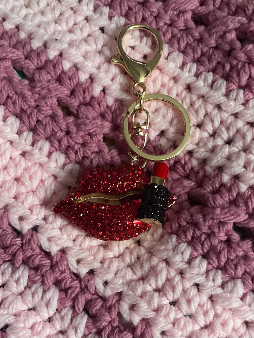 Red Lip & Lipstick Rhinestone Keychain Absolutely Stunning 🤩